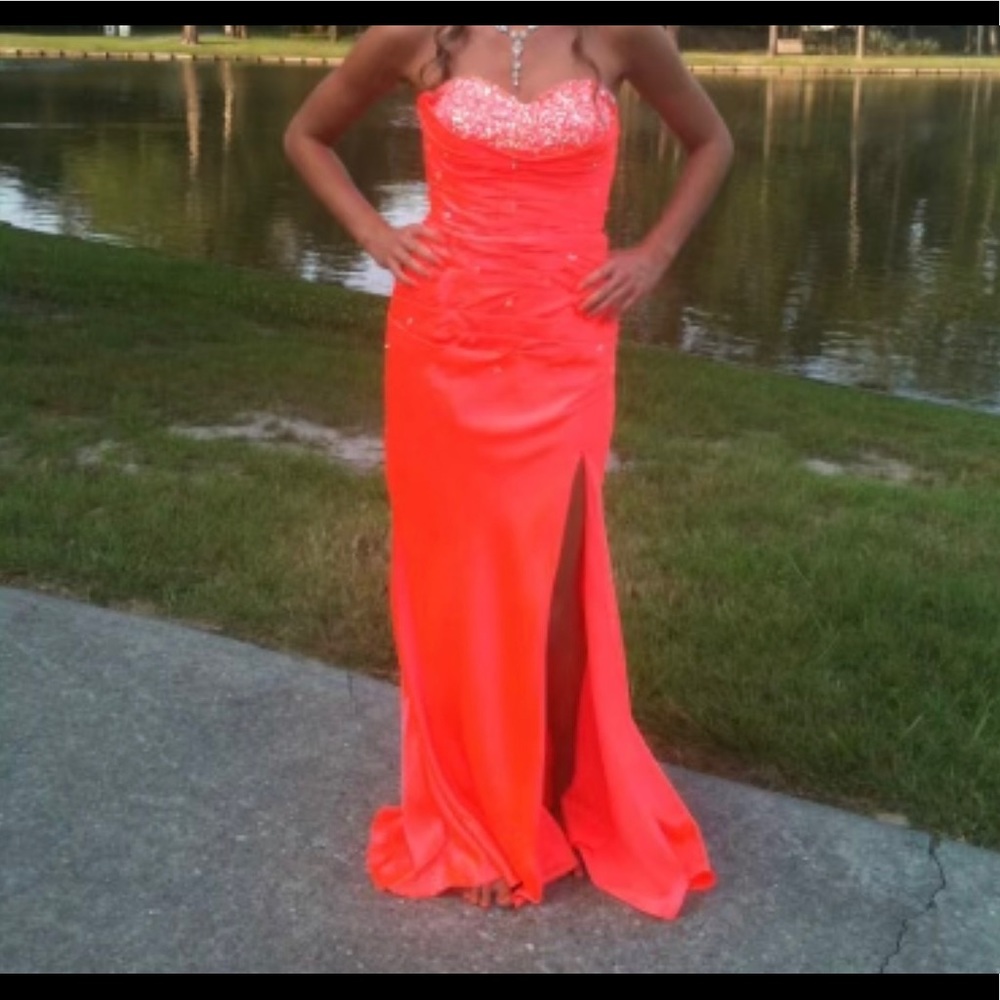MORI LEE SIZE 6 women’s dress